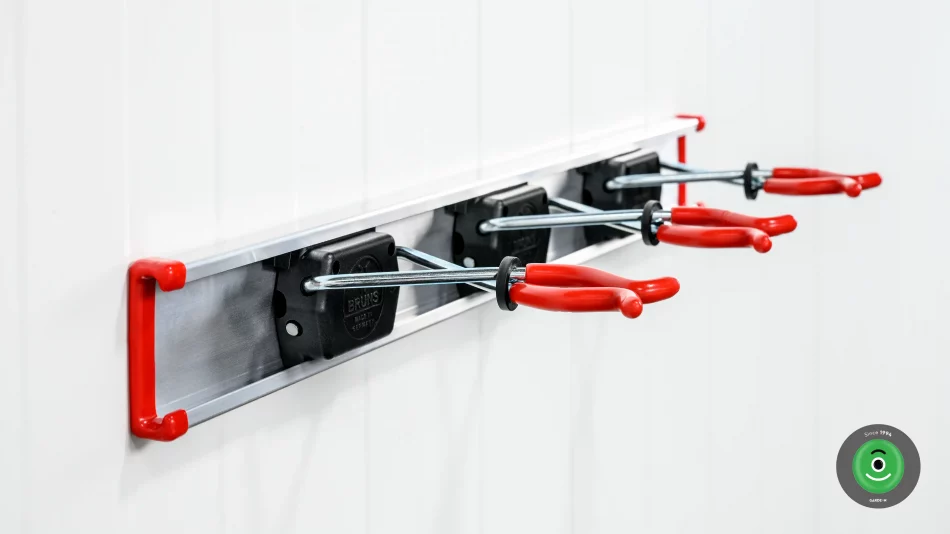 Závesný systém na náradie | 3 držiaky