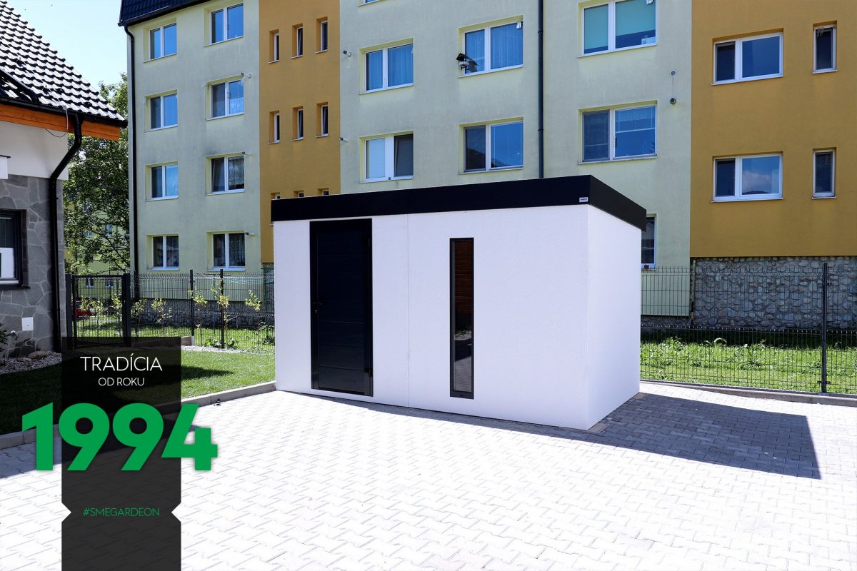 gardeon-zahradny-domcek-194-1200x800 Panelák v pozadí bieleho záhradného domčeka