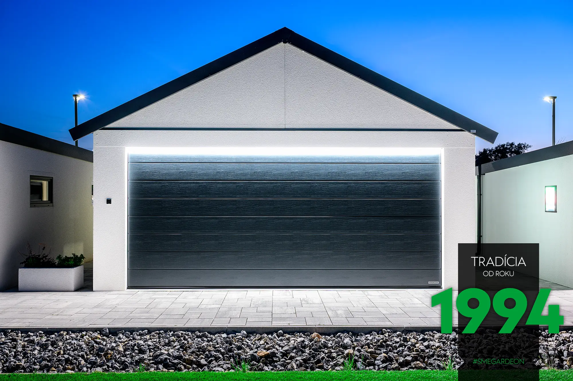 showroom-stavby-2022-garaz-sedlova-strecha-1 Garáž so sedlovou strechou