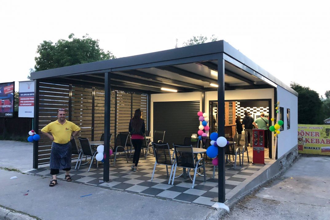 Mobil kebabos stand Stubnyafürdőn