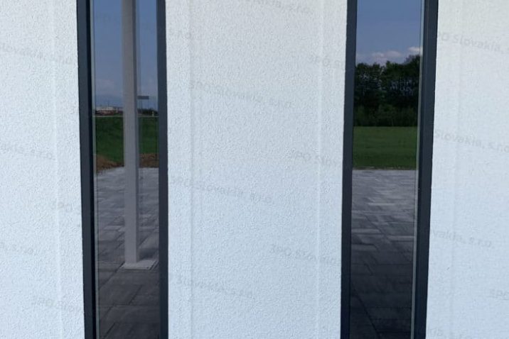 Antracit színű felülvilágító ablak