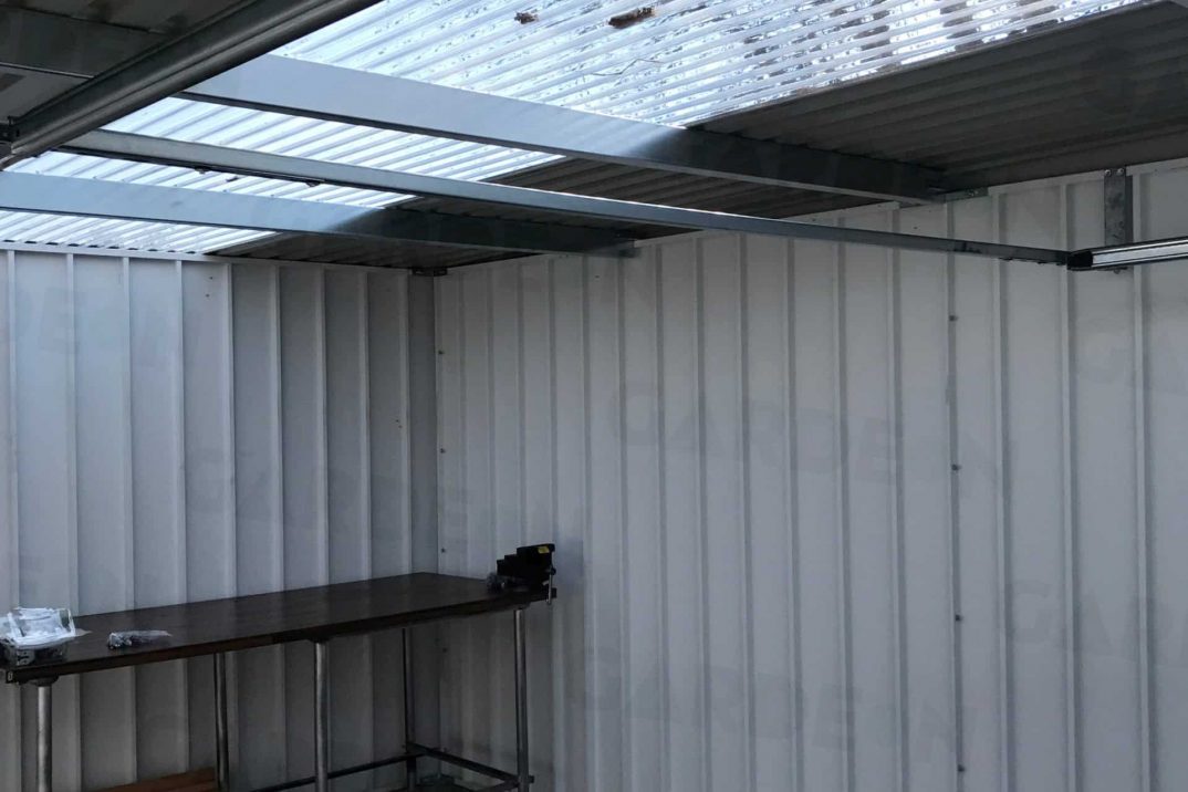 Polikarbonát és trapéz tetőfedés