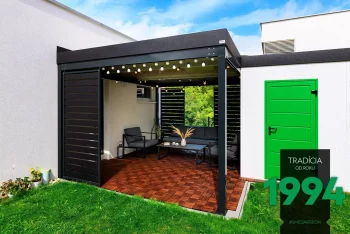 Pergola betétekkel és ülőhellyel a kerti tárolónál