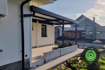 GARDEON bejárati előtető és terasz