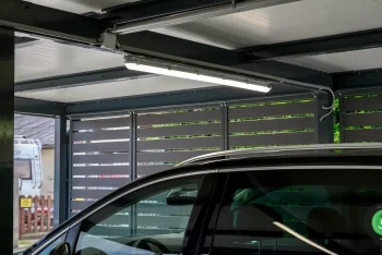 GARDEON kocsibeálló fémbetétjének részlete