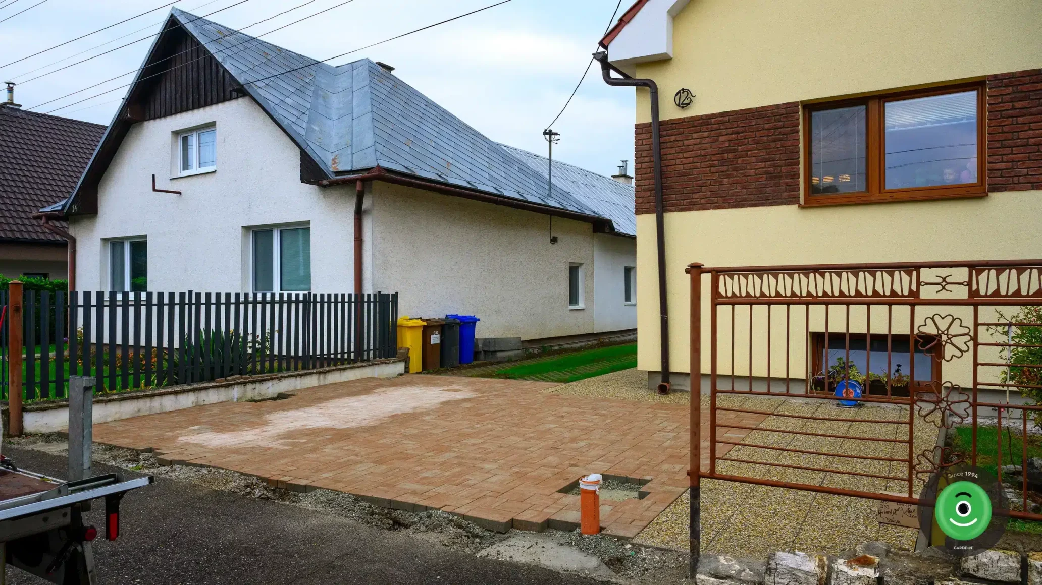 Üres terület a GARDEON kocsibeálló telepítésére