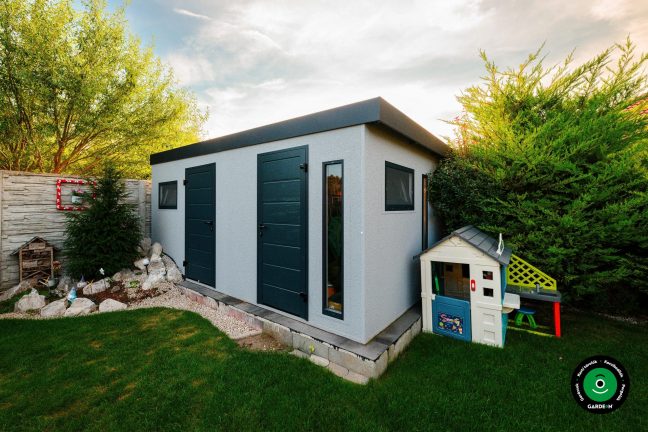 Kompakt szerelt kerti házikó szerszámok és tárolás számára